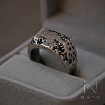 Signet Ring - "Broken"