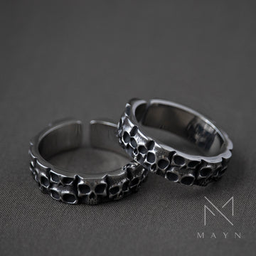 Gothic Ring - Skulls