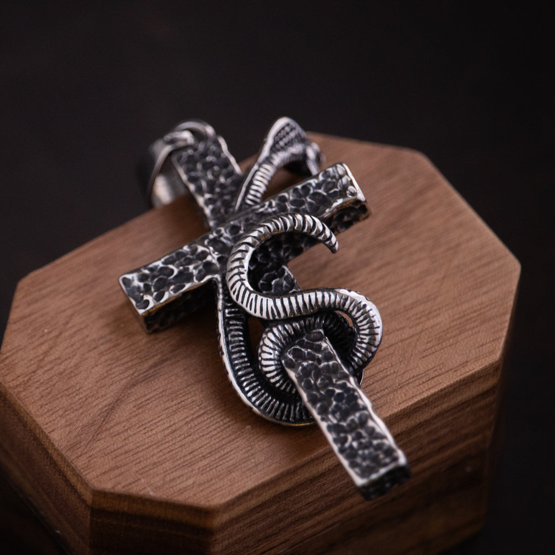 Gothic Necklace - CrosSnake