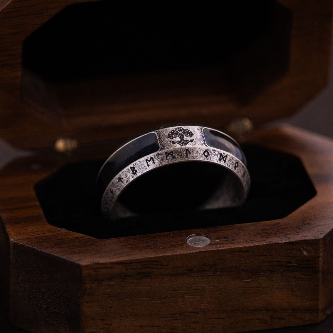 Tree of Life Ring - Black