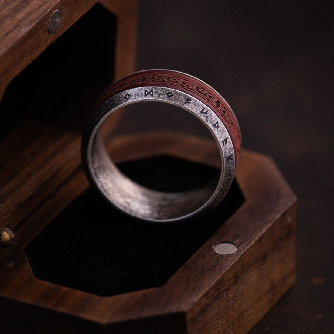 Viking Wooden Ring - Aksel